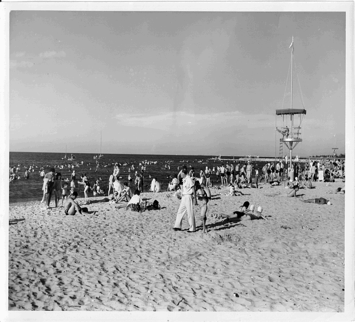 LakePontchartrain/PontBeach19402.gif