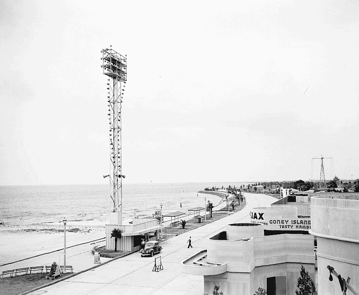 LakePontchartrain/PontBeach1940.gif