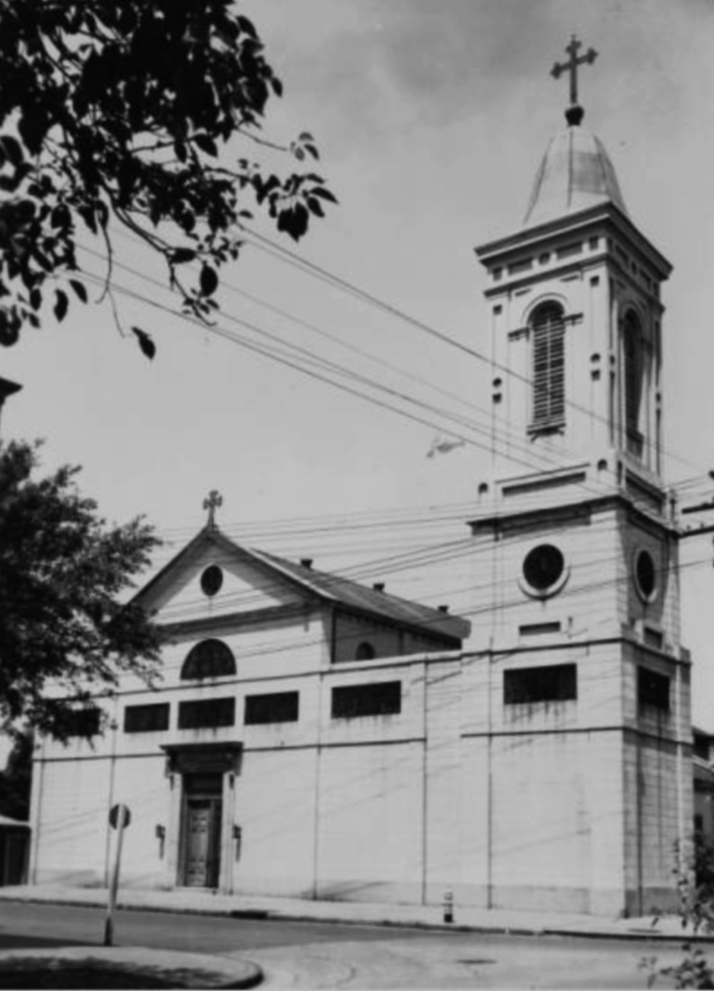 NewOrleansNeighborhoods/St.AugustineChurch1930s.jpg